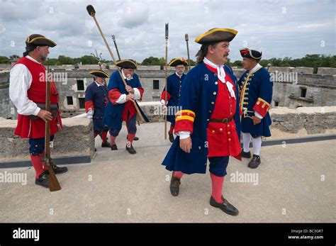 spanish military uniforms 17th century.